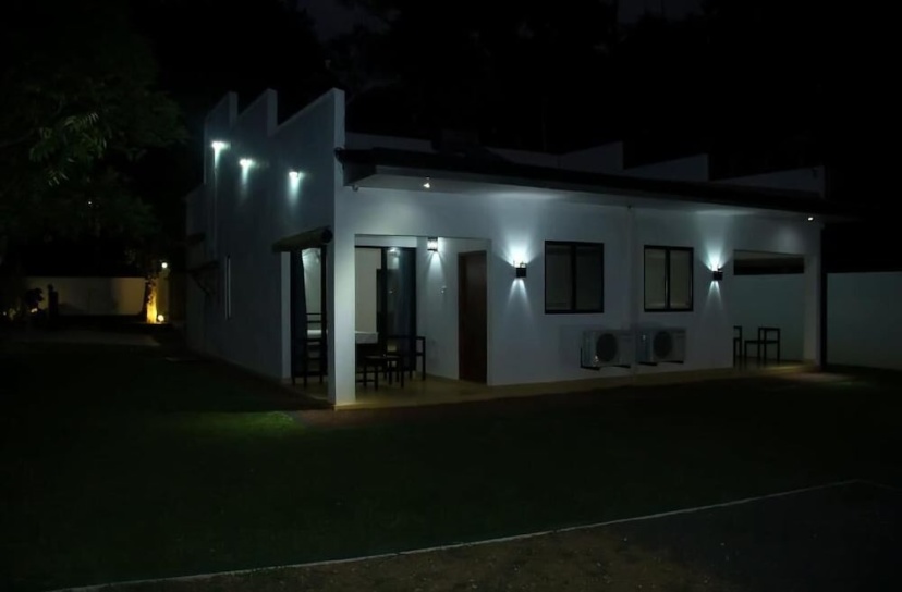Цены на Avita Holiday Home в Хиккадува