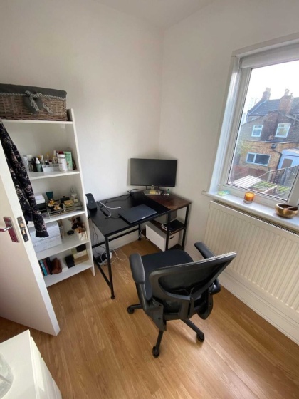 Цены на Vibrant & Funky 1BD Flat - 12 Mins to Stratford! в Лондоне