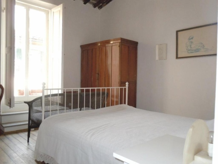 Цены на Apartment in centre of Florence, balcony and terrace with amazing view в Флоренции