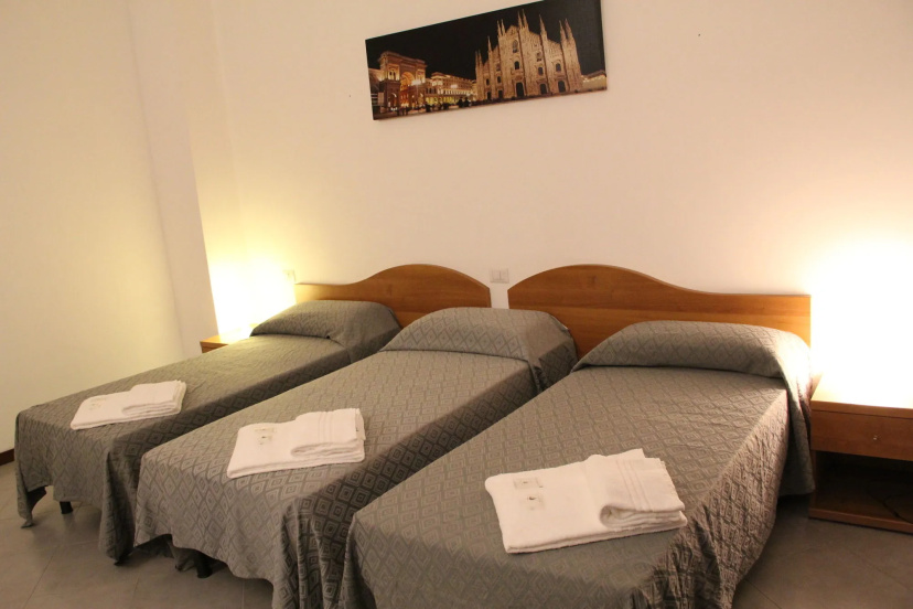 Цены на Guest House Brianza Room в Милане