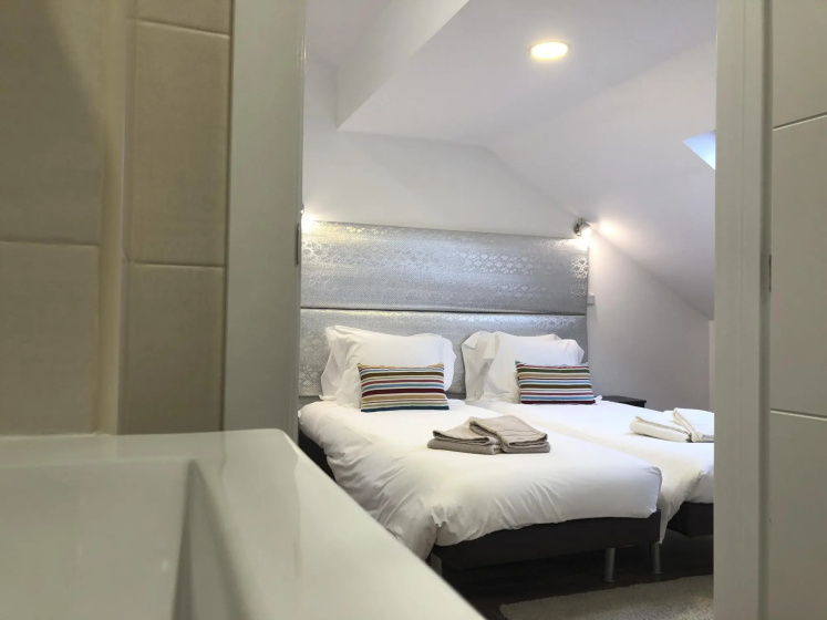 LV Premier Amoreiras AM2 Terrace View AC Lift — отель с удобствами в Лиссабоне