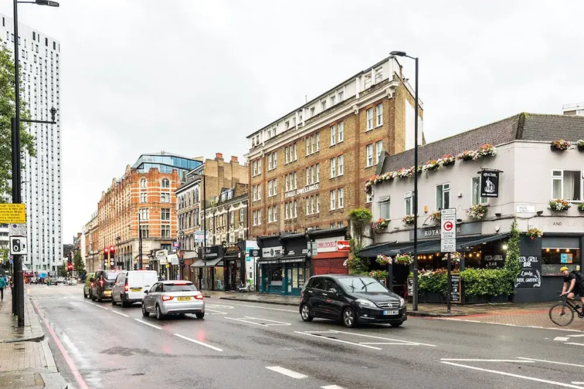 2Bd Stylish Home W/T Grand Piano Central London — отель с удобствами в Лондоне