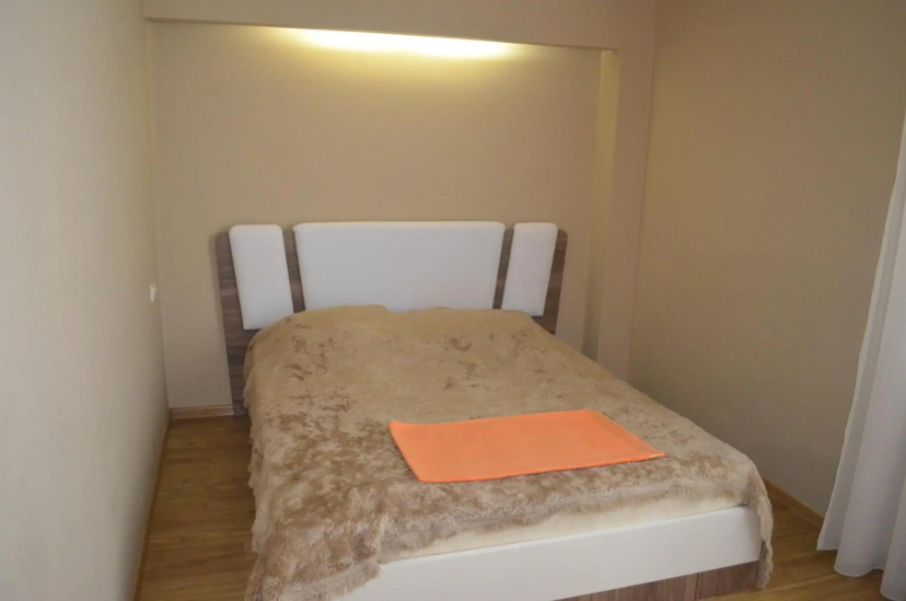 Apartment on Rustaveli — забронировать отель в Батуми