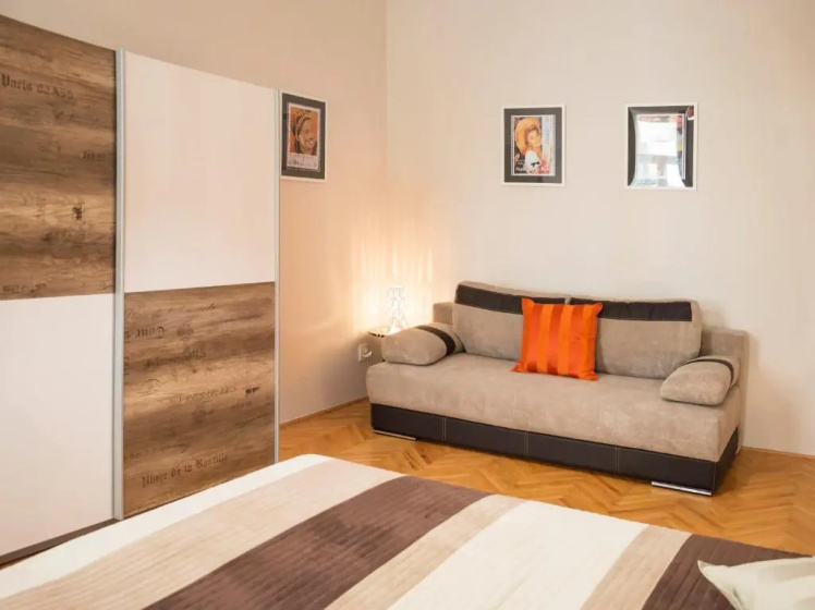 Modern Apartment Zlatnicka 8 — комфортный отель в Праге