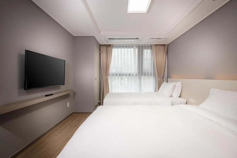 Цены на Sollago Myeongdong Hotel & Residence в Сеул