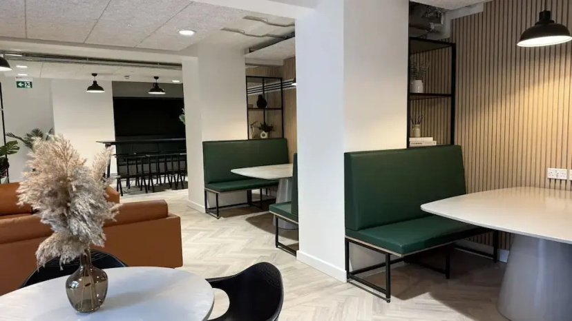 Student Only Paddington City View 2 — отель в Лондоне, Соединенное Королевство