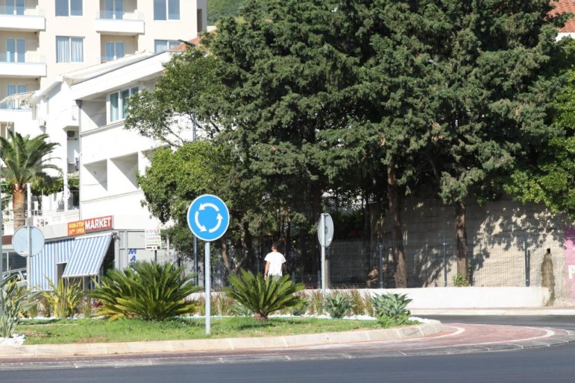 Apartments Becic — отель с удобным расположением в Будва
