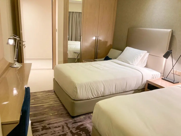 Stunning Fully Furnished 2 Bedroom in Paramount Prime Location Business bay — забронировать отель в Дубае