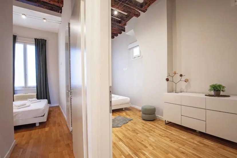 San Polo Apartment with Balcony — отель в Венеции, Италия