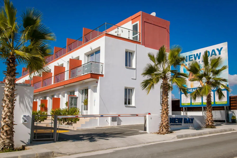 New Day Apartments — отель с удобным расположением в Пафос