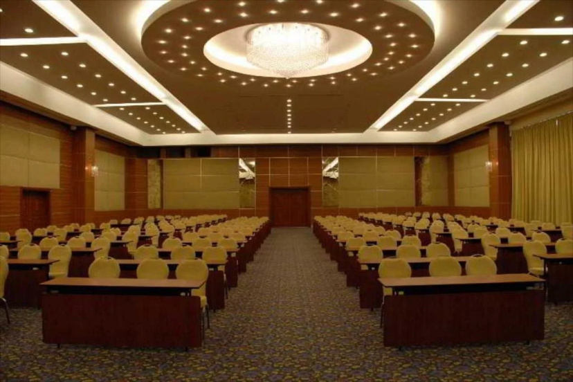 Sealight Resort Hotel — забронировать отель в Kusadasi