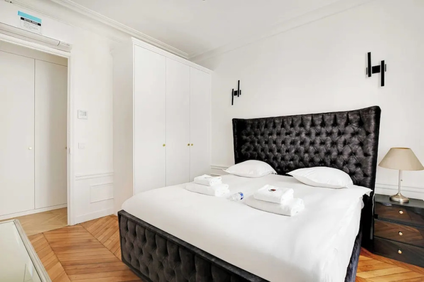 Superb Apartment - 3bd/8p - Arc de Triomphe — отель в Париже, Франция
