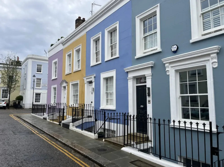 Newly Refurbished - Awesome 3 Bedroom Notting Hill Very Central With a Balcony — забронировать отель в Лондоне