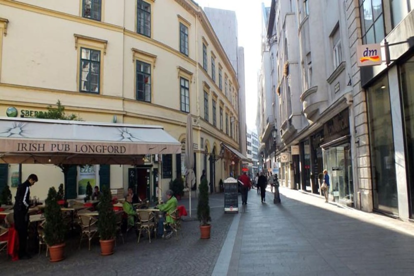Large Central Apartment Fehérhajó — отель с удобствами в Будапеште