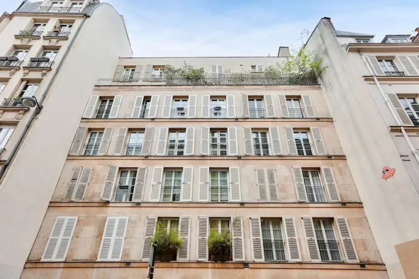 Parisian Luxury Stay St Germain — отель с удобным расположением в Париже