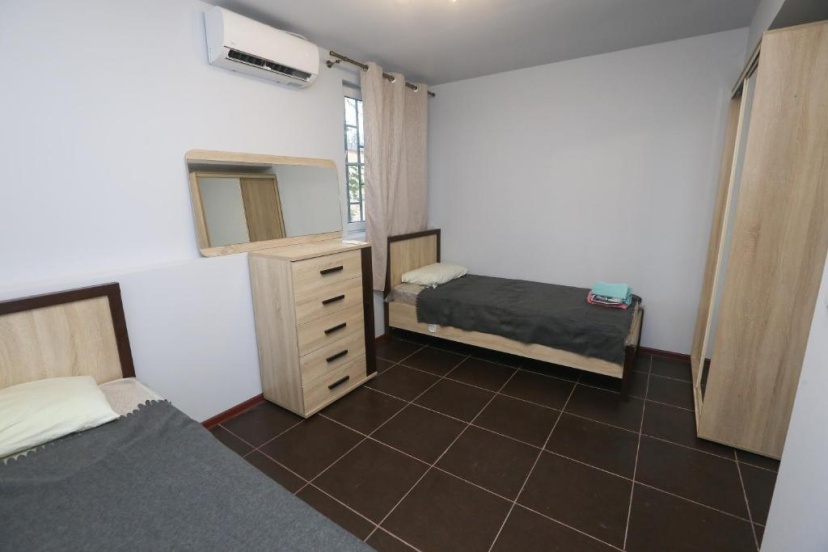 Casa-Colina 1 terrasa s vidom na gory i more — комфортный отель в Сухуми