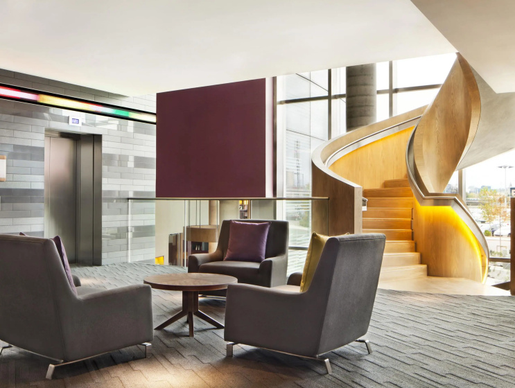 Aloft London Excel — комфортный отель в Лондоне