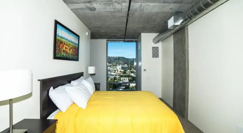 Hollywood Supreme Apartment 4 — отель в Лос-Анджелесе, Соединенные Штаты Америки