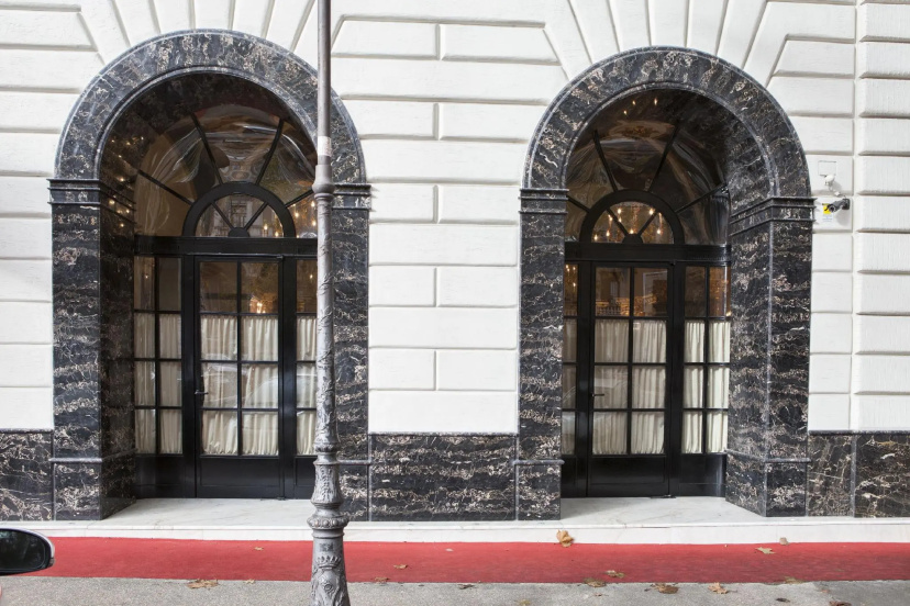 Сравните цены на Des Epoques Hotel в Риме