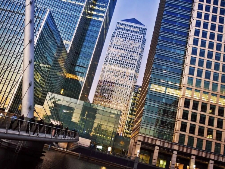 Цены на OYO Home Canary Wharf 2 Bedroom Apartment в Лондоне