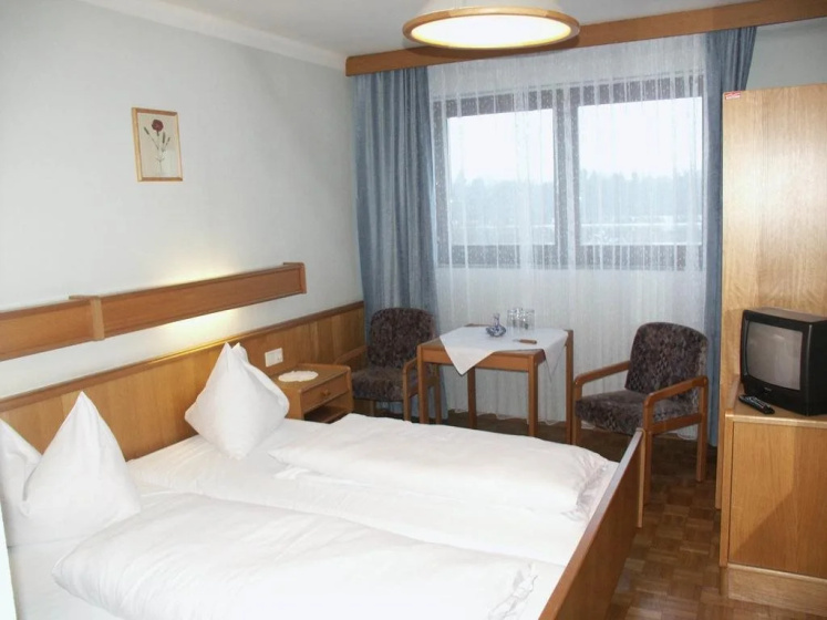 Gasthof Thaller - Hotel in Wildon - Photo 1