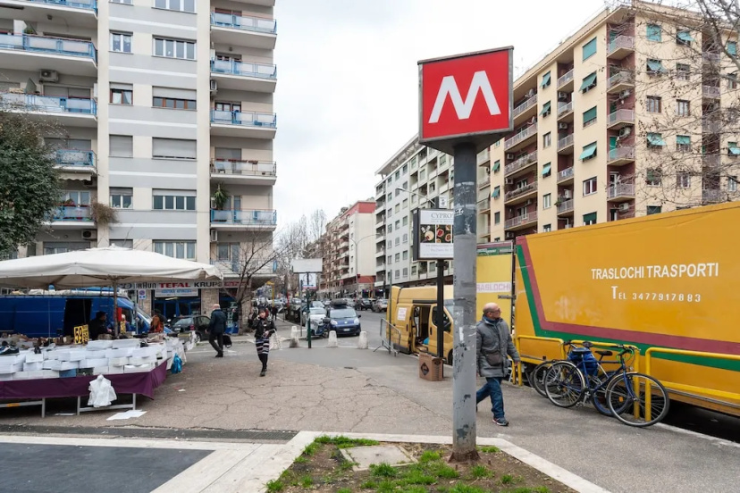 Studio Near San Pietro — забронировать отель в Риме