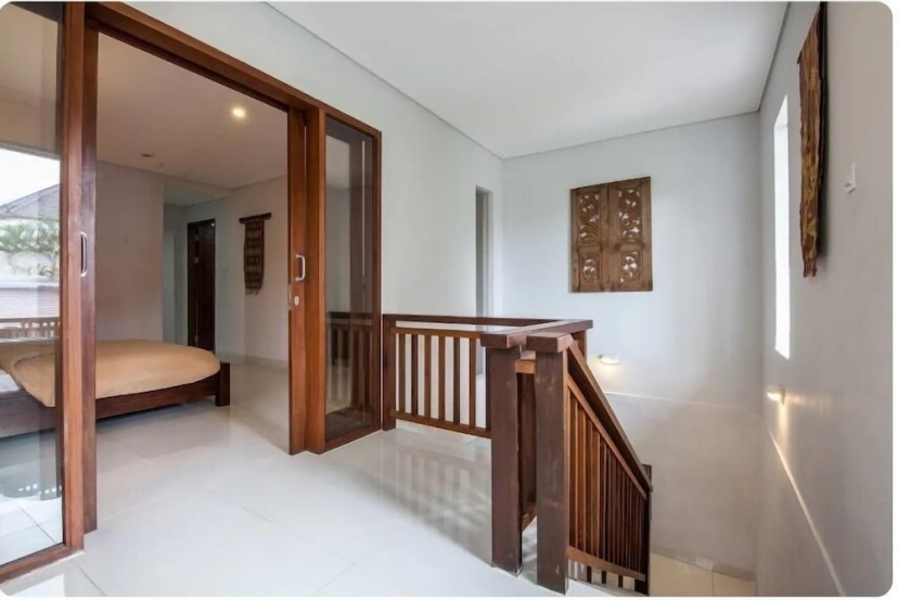SMV - garden - 8-BR · 8BR Garden Villa Walk to Beach and Shops Legian 4 — отель в Кута, Индонезия