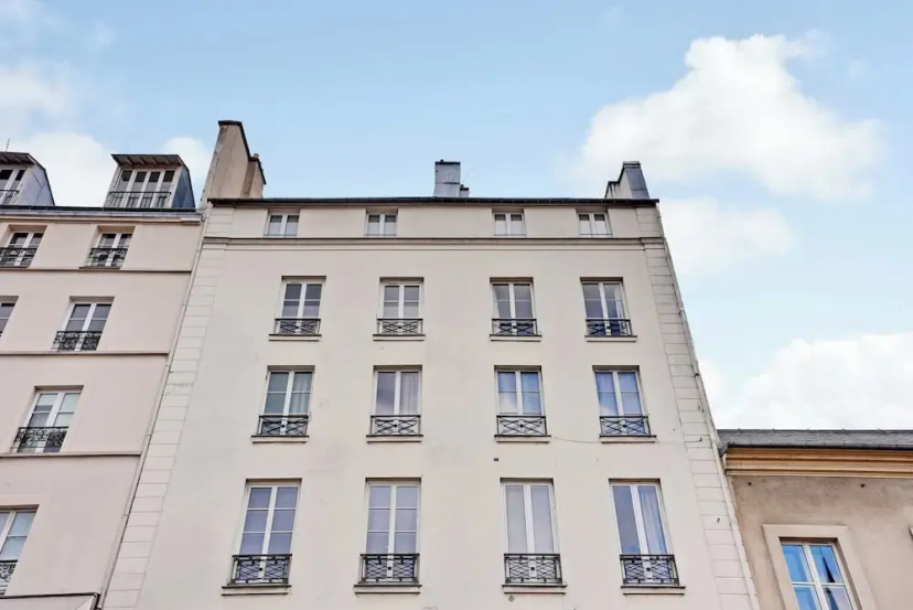 Eclectic Apartment - 2br/6p - Jardin du Luxembourg — отель в Париже, Франция