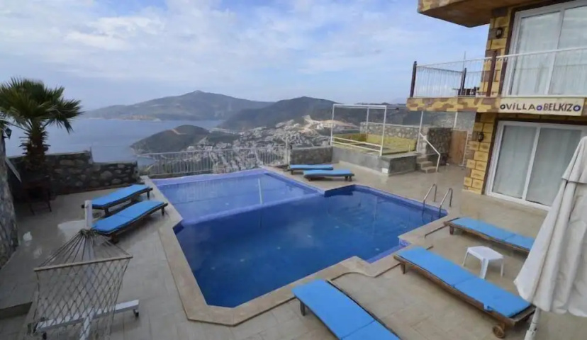 Kalkan 5 Bedrooms Villa Private Pool — комфортный отель в Калкан