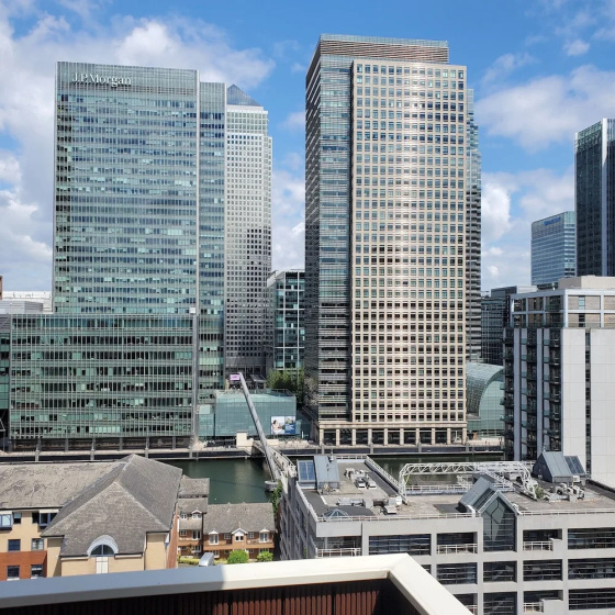 2 Bedroom Apartment in Canary Wharf London — отель с удобствами в Лондоне