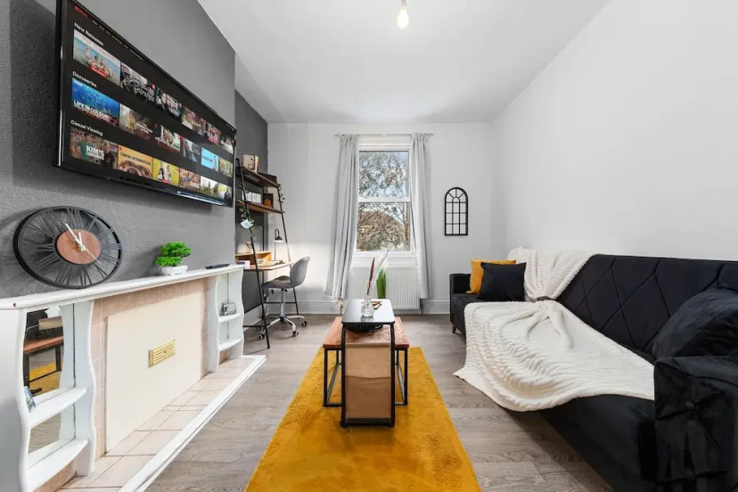 Elegant 1 Bdr Flat in Goodmayes w Free Parking — отель в Лондоне, Соединенное Королевство