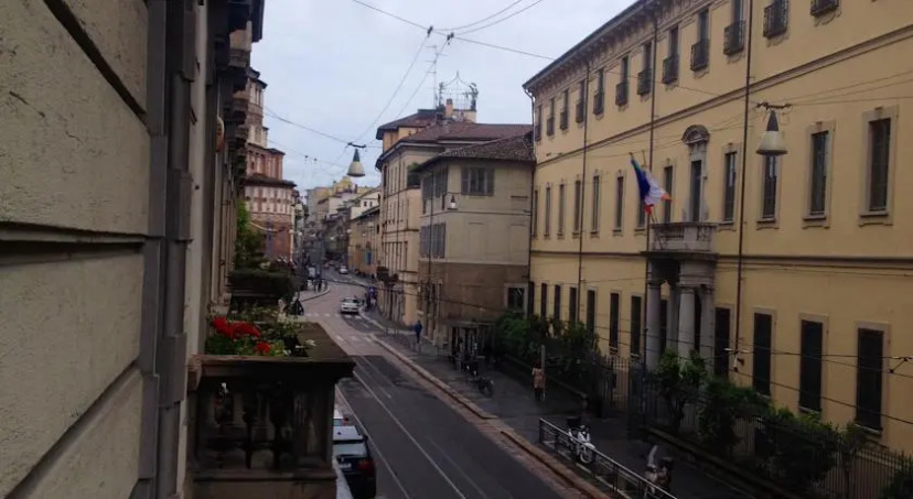 Elegante Appartamento in Centro Milano — отель в Милане, Италия