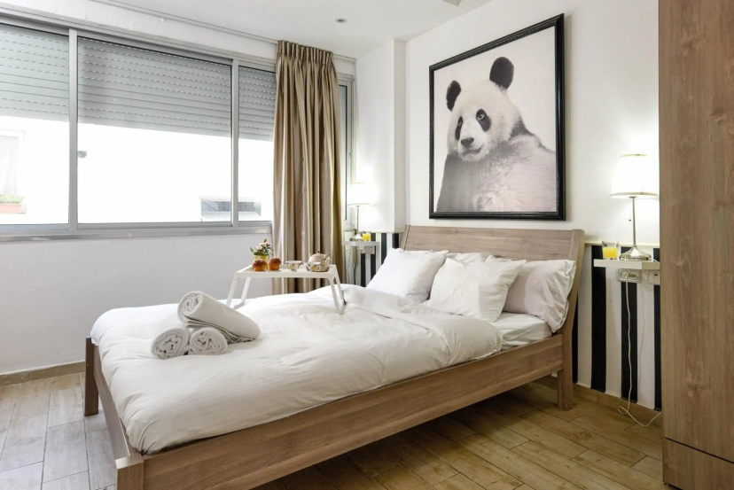 Цены на Great 3 Bedroom Apartment in The Heart of Tel Aviv в Тель-Авиве