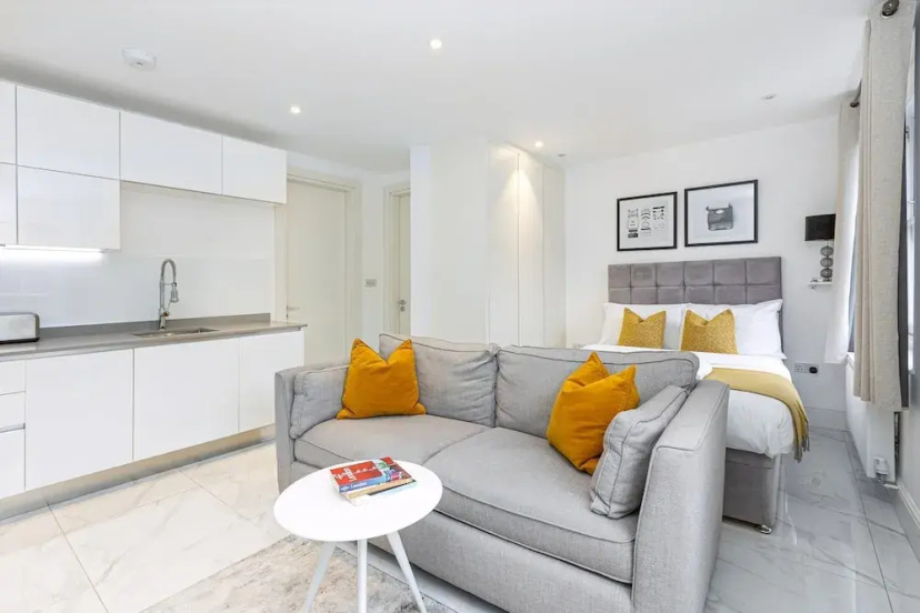 Stylish Studio Retreat in Trendy Marylebone — отель с удобствами в Лондоне