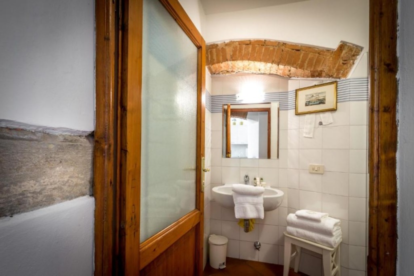 Classic Tuscany Apartments — отель с удобным расположением в Флоренции