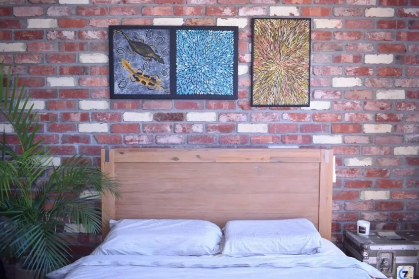 Stylish Modern 1 Bedroom Apartment in Marrickville — отель с удобным расположением в Сиднее