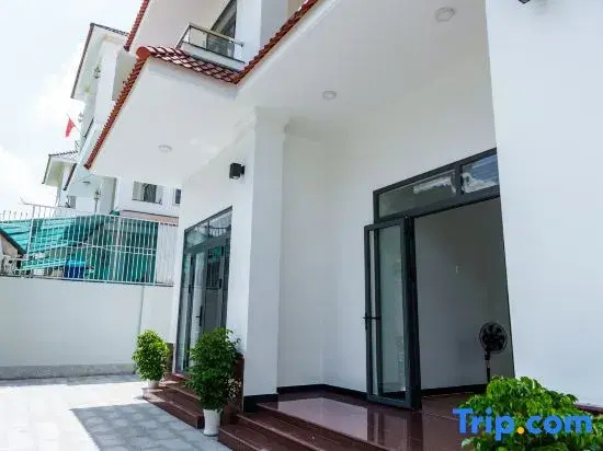 HomyPlus Apartment — отель с удобным расположением в Хошимине