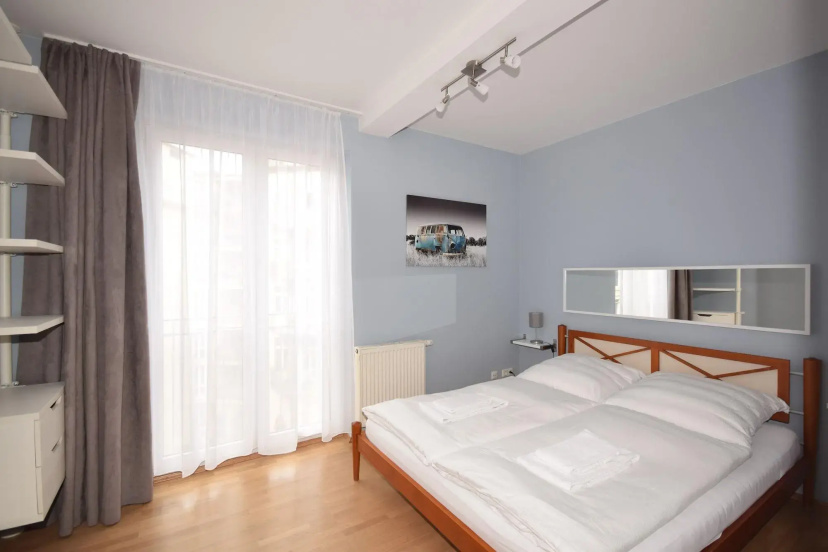 Parkview Apartments 3 — отель в Берлине, Германия