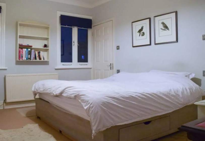 Charming 2 Bedroom Apartment Near Battersea — отзывы гостей и цены