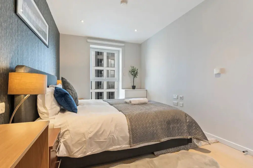 Elegant 2 Bed Apartment Within Many Attractions — отзывы гостей и цены