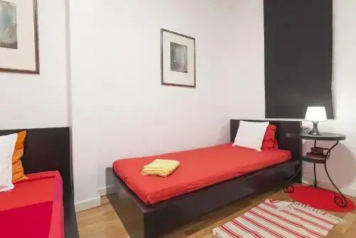 Casas Apartamentos Gracia — комфортный отель в Барселоне