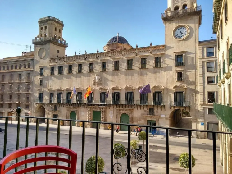 Сравните цены на Old Centre Inn Alicante в Аликанте