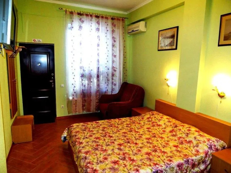 Orion Guest House — забронировать отель в Алушта