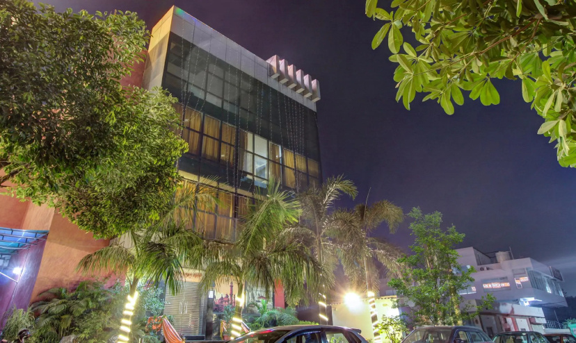 Treebo Trend City Culture - Hotel in Λάκναου - Photo 1