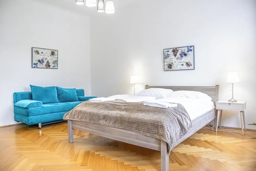 Цены на Modern 2BR City Apt Near Stadthalle в вене