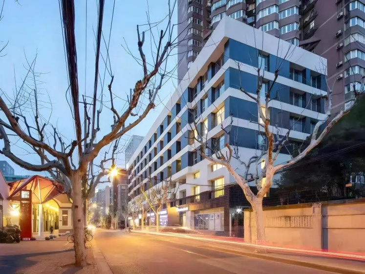 base WENDING Serviced Apartment — комфортный отель в Шанхае