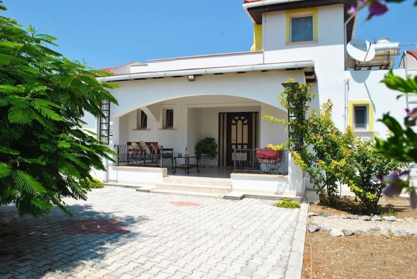 Villa Butterfly by Amy Villas 3 — отель в Кирения, Кипр
