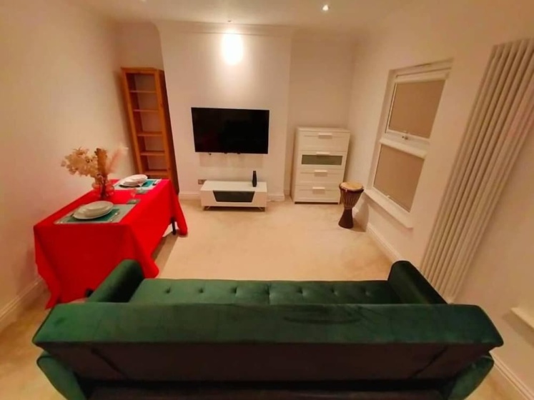 Stylish 1 Bedroom Flat for 3 Guest — отель с удобствами в Лондоне
