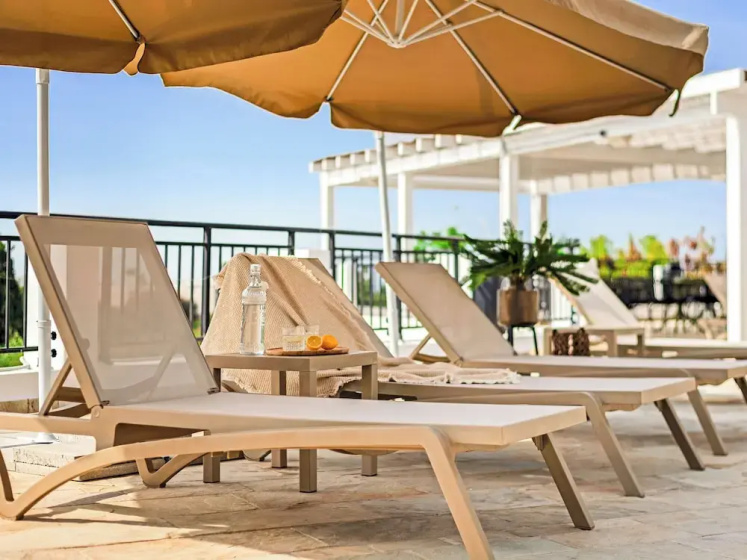 Sanders Florida - Comfy Studio With Shared Pool — забронировать отель в Айя-Напа