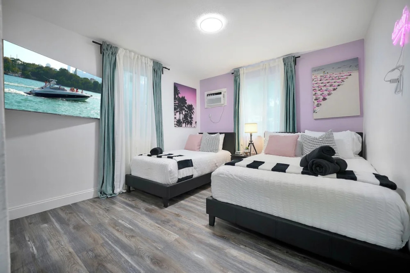 28 Guest - 4 Kitchens. Jungle Retreat in Heart Wynwood — комфортный отель в Майами